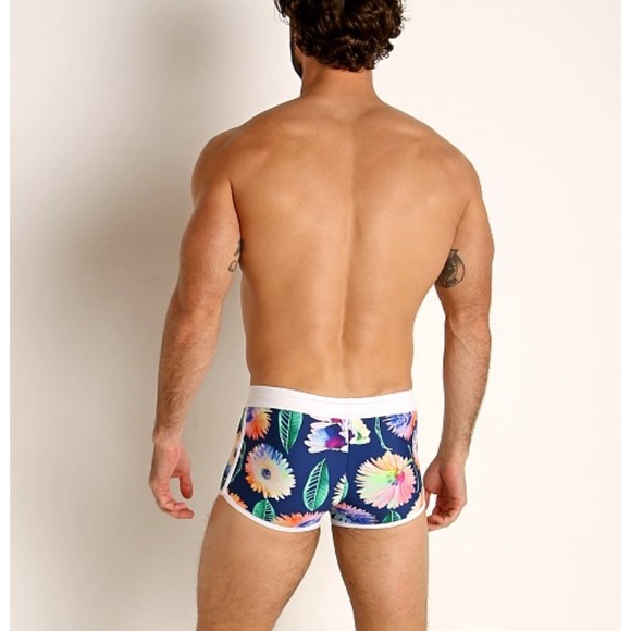 LASC Los Angeles Square Cut Tropical Print Swim Trunk - Picture 8 of 11